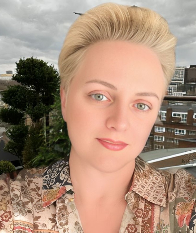 Paola Menachem Photo